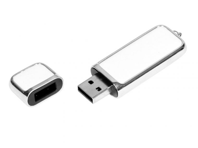 USB 3.0- флешка на 32 Гб компактной формы — изображение 2