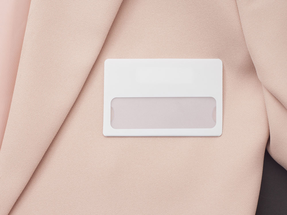 Магнитный пластиковый бейдж — изображение 3